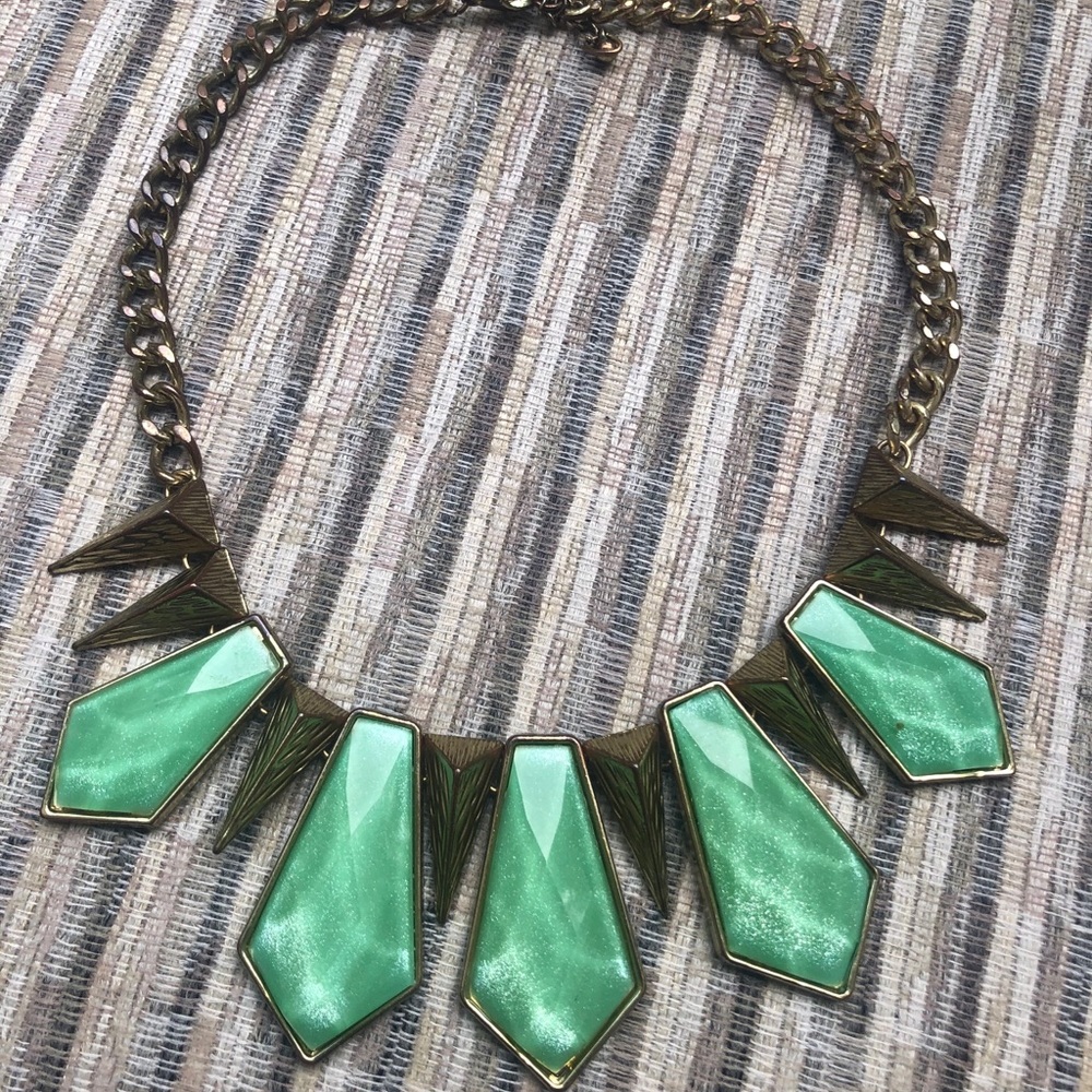 Emerald green & gold necklace